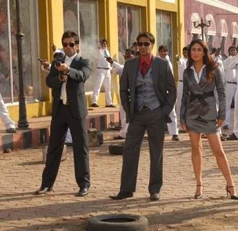 Веселые мошенники возвращаются (2008) скачать торрент бесплатно Веселые мошенники возвращаются (2008) фильм скачать торрент бесплатно