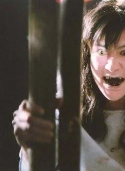 Женщина-ящерица (2004) скачать торрент бесплатно Женщина-ящерица (2004) фильм скачать торрент бесплатно