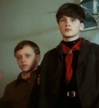 Третий в пятом ряду (1984) в хорошем качестве скачать торрент файл Третий в пятом ряду (1984) фильм в хорошем качестве скачать торрент файл