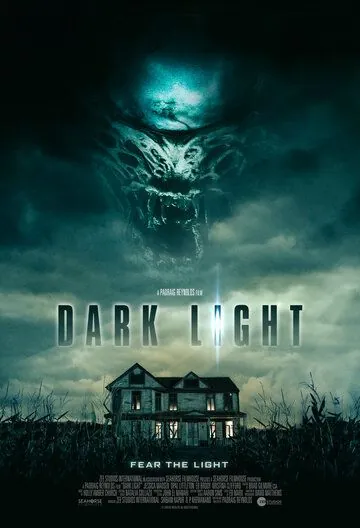 Смотреть Тёмный свет / Dark Light (2019) фильм онлайн на русском