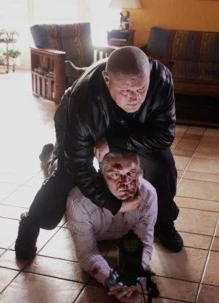 Беглец (2011) 1 сезон 1-14,15,16 серия скачать торрент бесплатно Беглец (2011) сериал 1-14,15,16 серию 1 сезона скачать торрент бесплатно