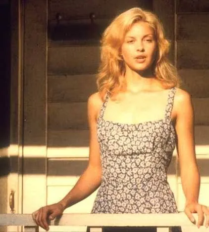 Темный полдень (1995) в хорошем качестве скачать торрент файл Темный полдень (1995) фильм в хорошем качестве скачать торрент файл