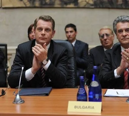 Миссия Лондон (2010) скачать торрент бесплатно Миссия Лондон (2010) фильм скачать торрент бесплатно