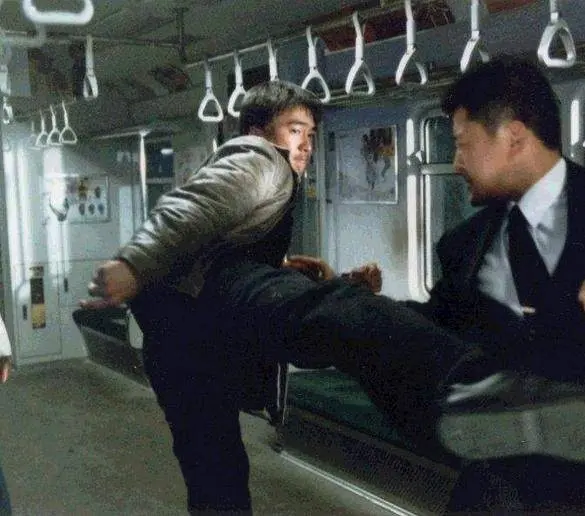 Метро (2003) скачать торрент бесплатно Метро (2003) фильм скачать торрент бесплатно