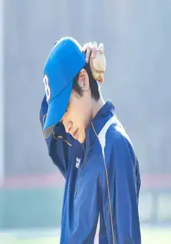 Бейсболистка (2019) скачать торрент бесплатно Бейсболистка (2019) фильм скачать торрент бесплатно