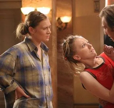 Все смешалось в доме (2006) 1 сезон 1-43,44,45 серия в хорошем качестве скачать торрент файл Все смешалось в доме (2006) сериал 1-43,44,45 серию 1 сезона в хорошем качестве скачать торрент файл