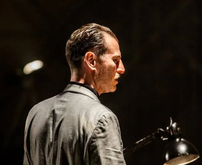 Небольшое одолжение (2013) скачать торрент бесплатно Небольшое одолжение (2013) фильм скачать торрент бесплатно