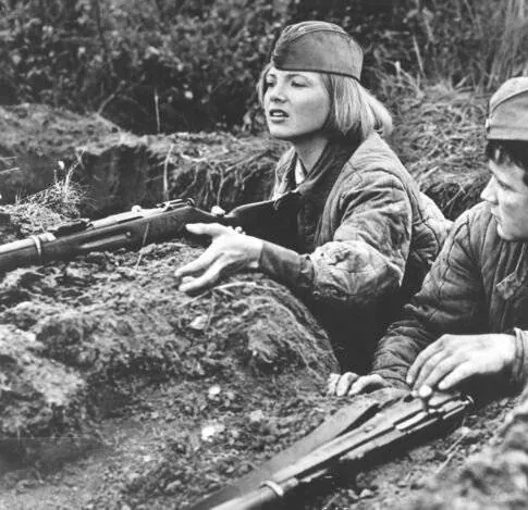 Говорит Москва (1985) в хорошем качестве скачать торрент файл Говорит Москва (1985) фильм в хорошем качестве скачать торрент файл