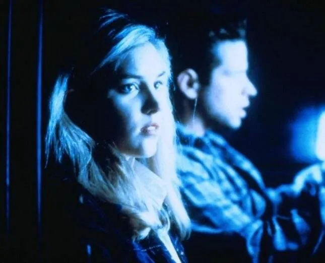 Твари из бездны (1996) скачать торрент файл Твари из бездны (1996) фильм скачать торрент файл