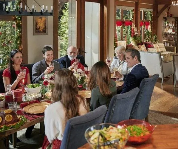 Рождество на пять звёзд (2020) в хорошем качестве скачать торрент файл Рождество на пять звёзд (2020) фильм в хорошем качестве скачать торрент файл