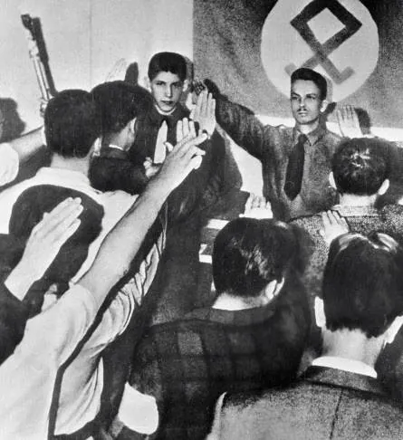 Обыкновенный фашизм (1965) 1 сезон 1-1,2 серия скачать торрент файл Обыкновенный фашизм (1965) фильм 1-1,2 серию 1 сезона скачать торрент файл