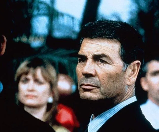 Окно во двор (1998) скачать торрент файл Окно во двор (1998) фильм скачать торрент файл