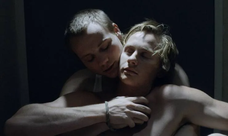 Вниз по реке (2015) скачать торрент бесплатно Вниз по реке (2015) фильм скачать торрент бесплатно