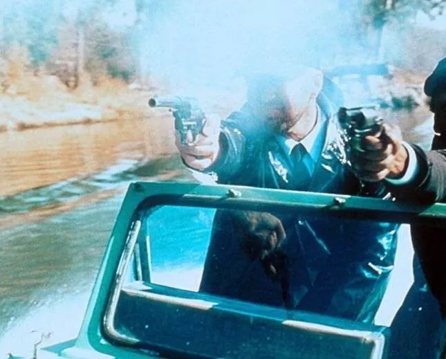 Акулы (1999) скачать торрент файл Акулы (1999) фильм скачать торрент файл