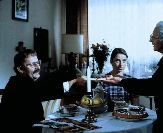 Дрянная девчонка (1990) скачать торрент бесплатно Дрянная девчонка (1990) фильм скачать торрент бесплатно