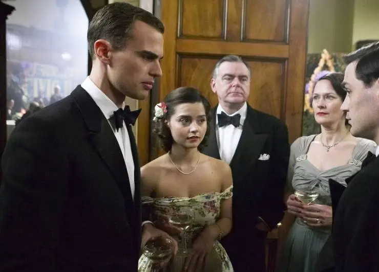 Комната наверху (2012) 1 сезон 1-1,2 серия скачать торрент файл Комната наверху (2012) сериал 1-1,2 серию 1 сезона скачать торрент файл