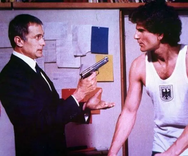 Мистера (1983) скачать торрент файл Мистера (1983) фильм скачать торрент файл