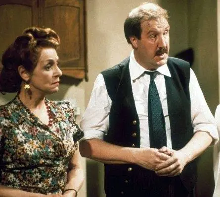 Алло, алло! (1982) 1-9 сезон 1-4,5,6 серия скачать торрент файл Алло, алло! (1982) сериал 1-4,5,6 серию 1-9 сезона скачать торрент файл