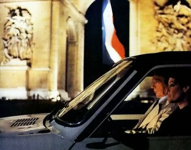 Свет женщины (1979) скачать торрент бесплатно Свет женщины (1979) фильм скачать торрент бесплатно