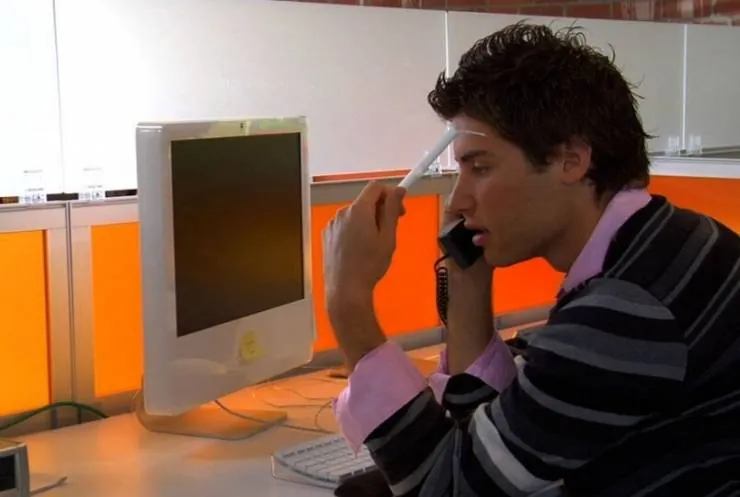 Он прямо как девчонка (2009) скачать торрент бесплатно Он прямо как девчонка (2009) фильм скачать торрент бесплатно