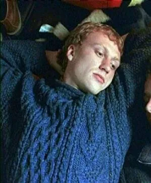 Спальни и прихожие (1998) в хорошем качестве скачать торрент файл Спальни и прихожие (1998) фильм в хорошем качестве скачать торрент файл