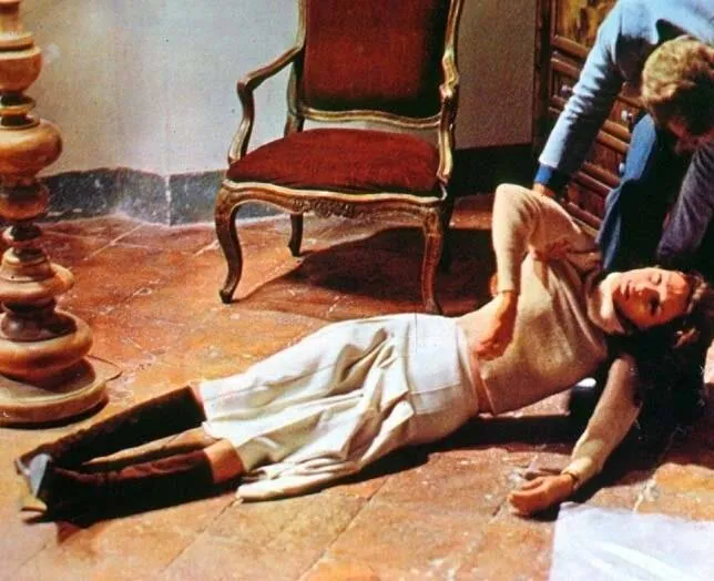 Семь нот в темноте (1977) в хорошем качестве скачать торрент файл Семь нот в темноте (1977) фильм в хорошем качестве скачать торрент файл