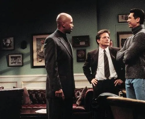 Крученый город (1996) 1-6 сезон 1-1 серия скачать торрент файл Крученый город (1996) сериал 1-1 серию 1-6 сезона скачать торрент файл