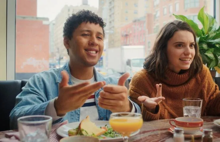 Любовь, свидания, Нью-Йорк (2021) скачать торрент бесплатно Любовь, свидания, Нью-Йорк (2021) фильм скачать торрент бесплатно