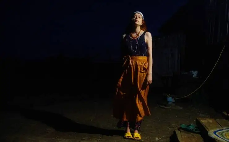 Тонкой нитью (2023) скачать торрент файл Тонкой нитью (2023) фильм скачать торрент файл