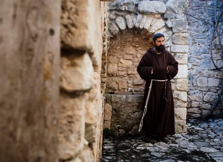 Молодой Папа (2022) скачать торрент бесплатно Молодой Папа (2022) фильм скачать торрент бесплатно