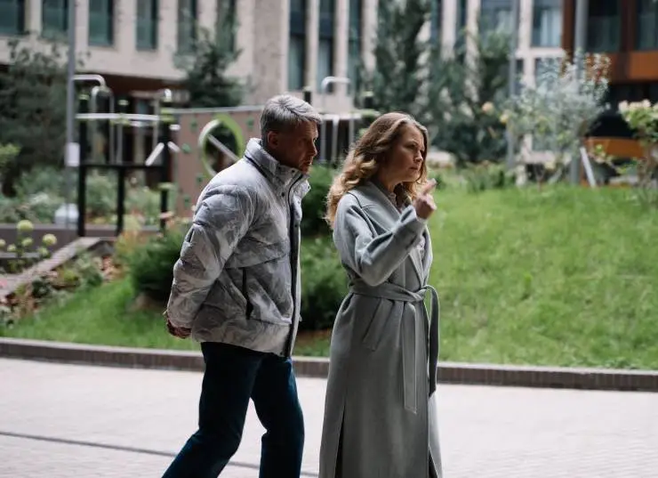 Квартирка (2023) 1 сезон 1-1,2,3,4 серия скачать торрент бесплатно Квартирка (2023) сериал 1-1,2,3,4 серию 1 сезона скачать торрент бесплатно