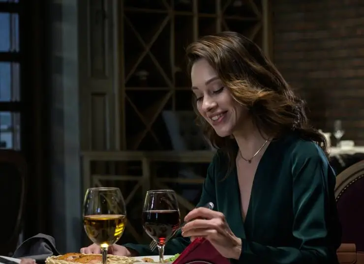 Зеркало для оборотня (2023) 1 сезон 1-6,7,8 серия скачать торрент файл Зеркало для оборотня (2023) сериал 1-6,7,8 серию 1 сезона скачать торрент файл