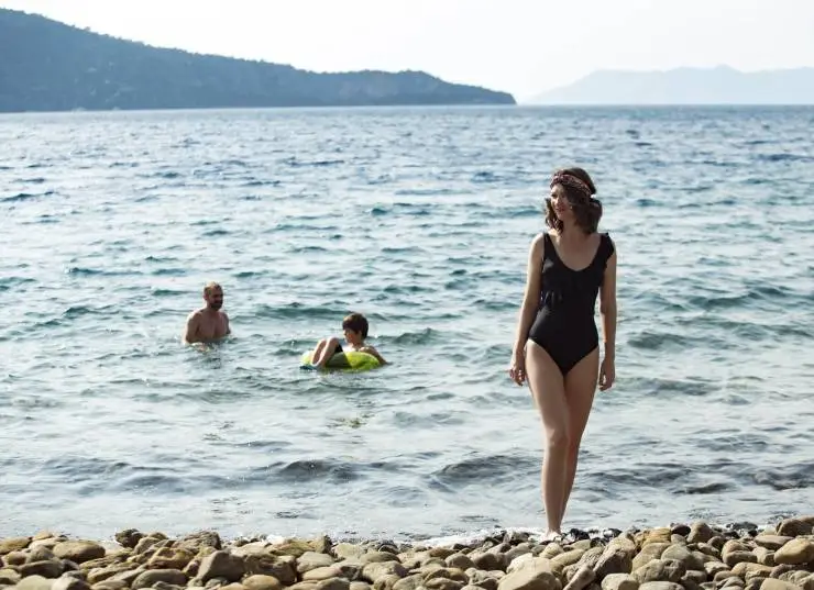 Между нами глубокое море (2023) 1 сезон 1-6,7,8 серия скачать торрент файл Между нами глубокое море (2023) сериал 1-6,7,8 серию 1 сезона скачать торрент файл