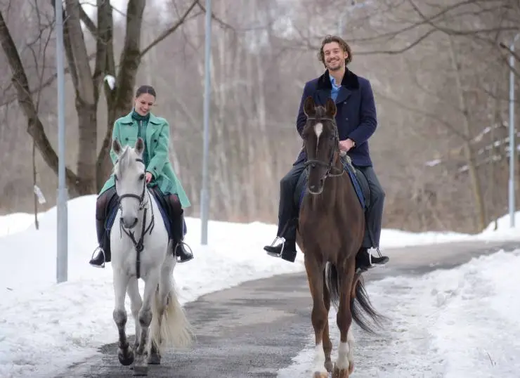 Девушка из прошлого (2023) 1 сезон 1-1,2,3,4 серия скачать торрент файл Девушка из прошлого (2023) сериал 1-1,2,3,4 серию 1 сезона скачать торрент файл