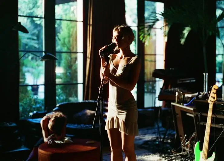 Кумир (2023) 1 сезон 1-1,2,3,4,5 серия скачать торрент файл Кумир (2023) сериал 1-1,2,3,4,5 серию 1 сезона скачать торрент файл