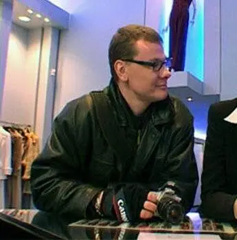 Светские хроники (2002) 1 сезон 1-1,2,3,4 серия скачать торрент файл Светские хроники (2002) сериал 1-1,2,3,4 серию 1 сезона скачать торрент файл