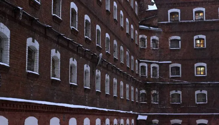 Кресты (2020) скачать торрент бесплатно Кресты (2020) фильм скачать торрент бесплатно