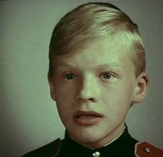 Алые погоны (1980) 1 сезон 1-1,2,3 серия скачать торрент файл Алые погоны (1980) сериал 1-1,2,3 серию 1 сезона скачать торрент файл