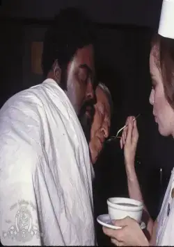 Нечто с двумя головами (1972) скачать торрент бесплатно Нечто с двумя головами (1972) фильм скачать торрент бесплатно