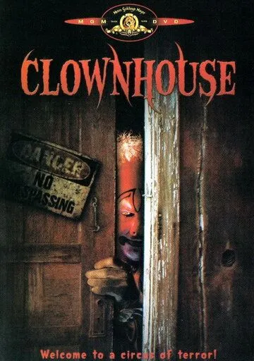 Дом клоунов / Clownhouse (1988) фильм скачать через торрет бесплатно в хорошем качестве
