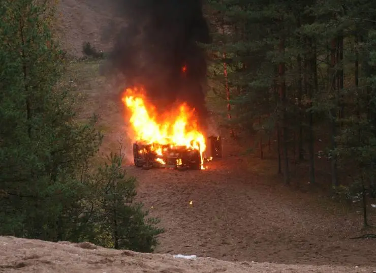 Дилер (2009) 1 сезон 1-6,7,8 серия скачать торрент файл Дилер (2009) сериал 1-6,7,8 серию 1 сезона скачать торрент файл