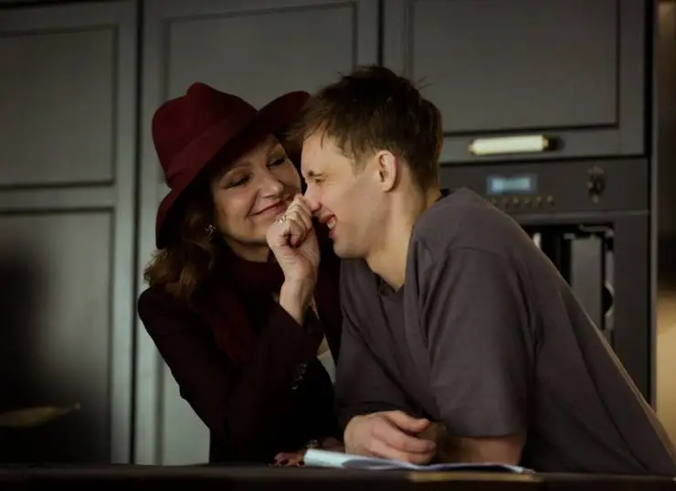 Взрослые (2024) 1 сезон 1-10,11,12 серия скачать торрент бесплатно Взрослые (2024) сериал 1-10,11,12 серию 1 сезона скачать торрент бесплатно