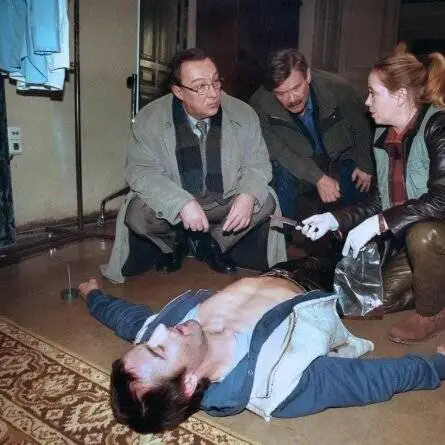 Телефон полиции — 110 (1971) 1-16 сезон 1-1,2 серия скачать торрент бесплатно Телефон полиции — 110 (1971) сериал 1-1,2 серию 1-16 сезона скачать торрент бесплатно