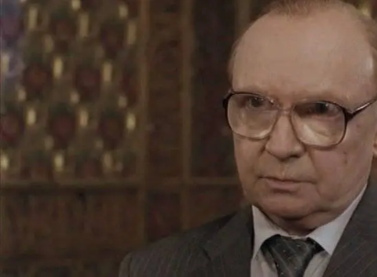 Туман рассеивается (2008) 1 сезон 1-6,7,8 серия скачать торрент файл Туман рассеивается (2008) сериал 1-6,7,8 серию 1 сезона скачать торрент файл