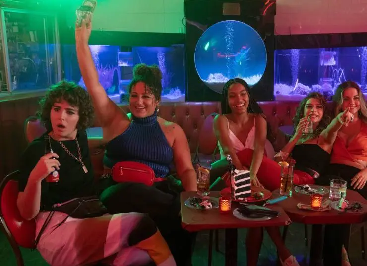 Сидя в барах с тортом (2023) скачать торрент бесплатно Сидя в барах с тортом (2023) фильм скачать торрент бесплатно