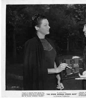 Возвращение женщины-паука (1946) скачать торрент файл Возвращение женщины-паука (1946) фильм скачать торрент файл