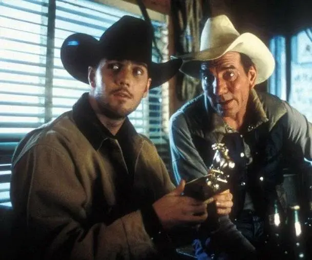 Огненный ринг (2001) скачать торрент бесплатно Огненный ринг (2001) фильм скачать торрент бесплатно