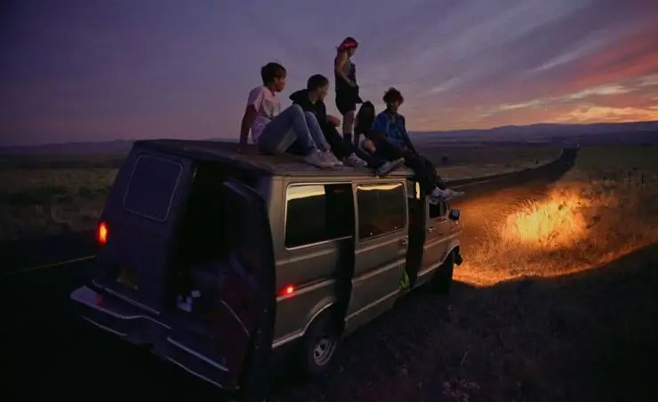 Вечеринка на краю света (2023) скачать торрент файл Вечеринка на краю света (2023) фильм скачать торрент файл