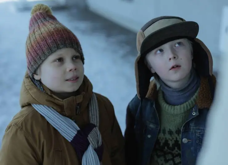 Очень странные каникулы (2023) скачать торрент бесплатно Очень странные каникулы (2023) фильм скачать торрент бесплатно