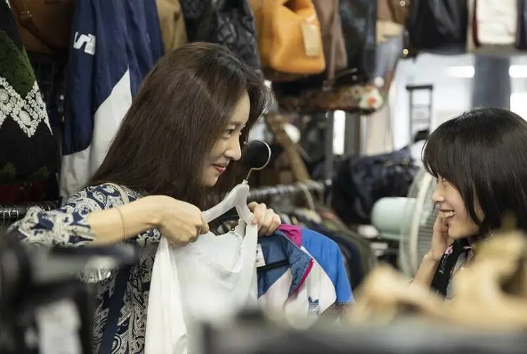 Взрослые не знают (2020) скачать торрент файл Взрослые не знают (2020) фильм скачать торрент файл